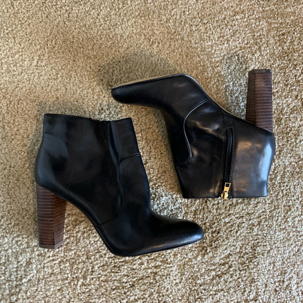 ANN TAYLOR Black Booties - SEEN ON TAYLOR SWIFT